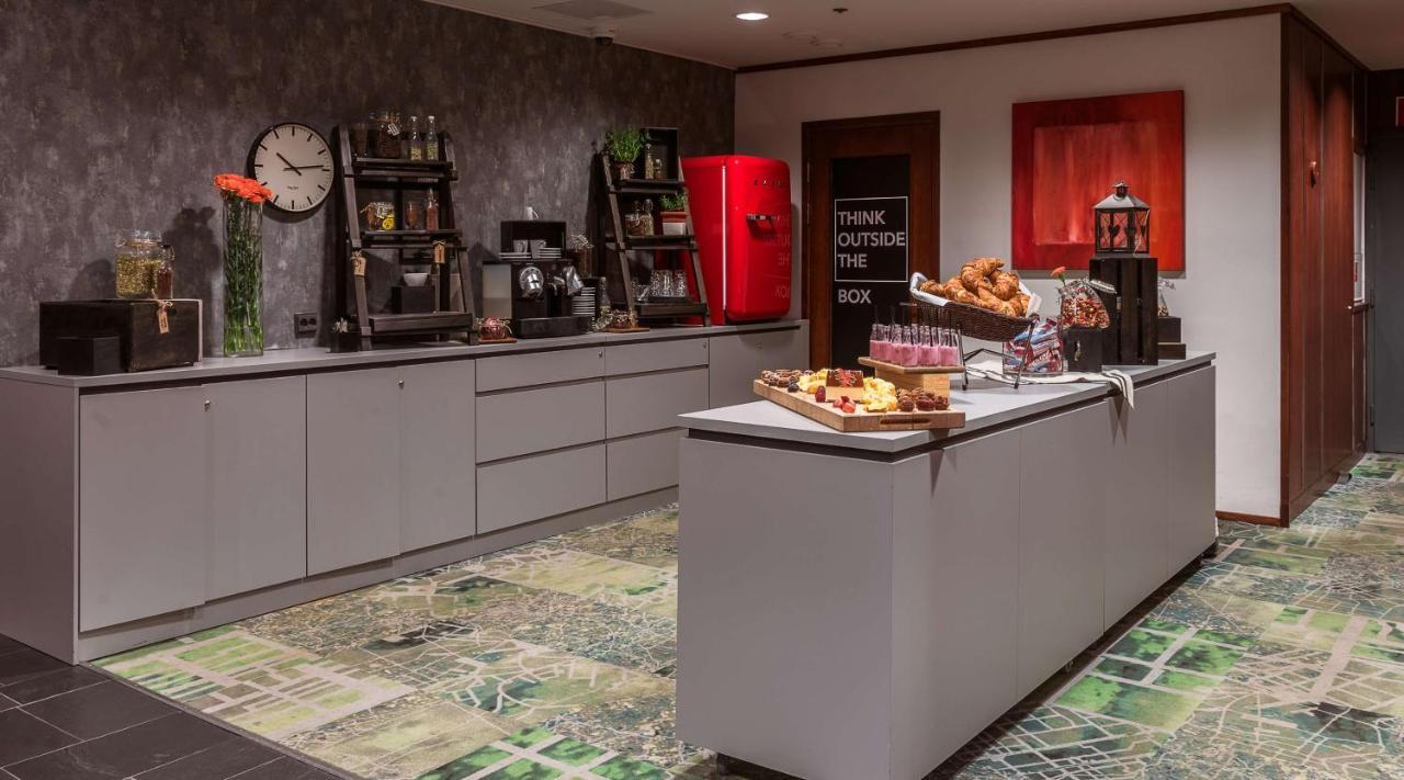 Radisson Blu Plaza Hotel, Hotel 4*